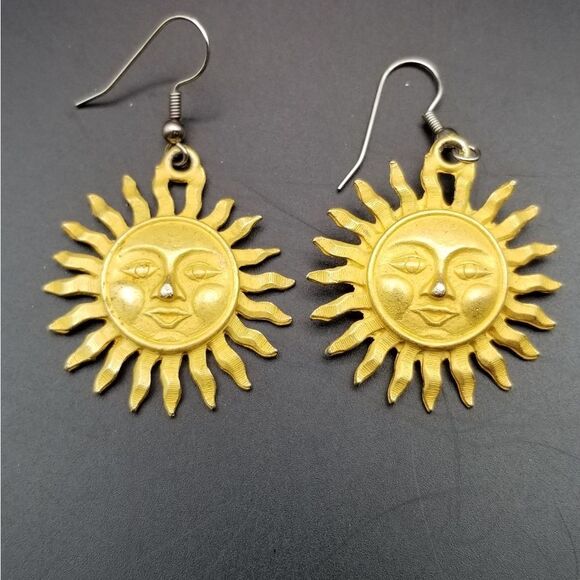 Seasons of summer ray earrings. E0115